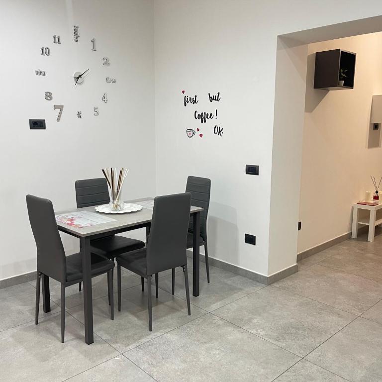 La Piazzetta - Appartamento con 1 Camera da Letto - 2