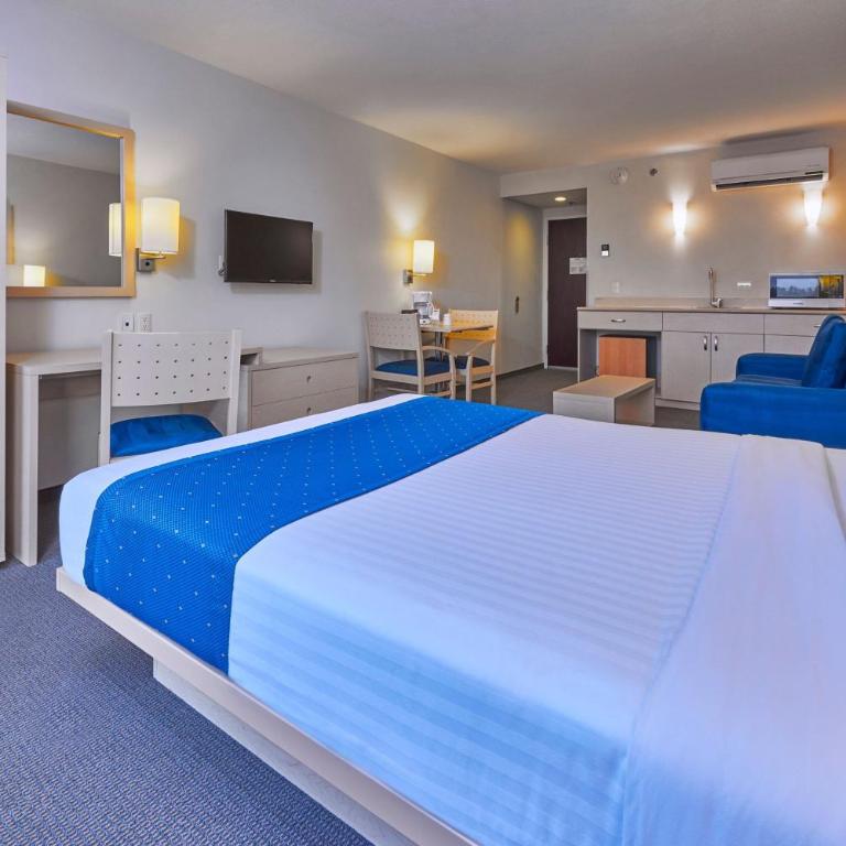 City Express by Marriott Puebla Angelopolis - Suite con sofá cama - Cama grande - 5