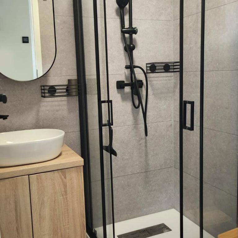 Alptime Tiny Lodge - Apartment mit 2 Schlafzimmern - 11