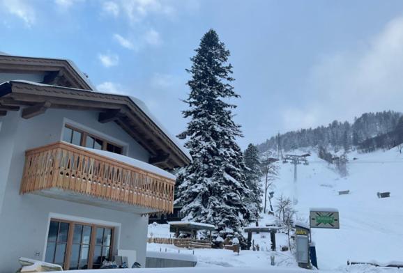 Chalet Marmotta CULM - Luxus Chalet Ski-In Ski-Out - Apartment mit 3 Schlafzimmern - 21