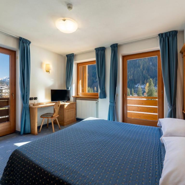 Sport Hotel Cristal - Camera Matrimoniale con Vista Montagna - 5