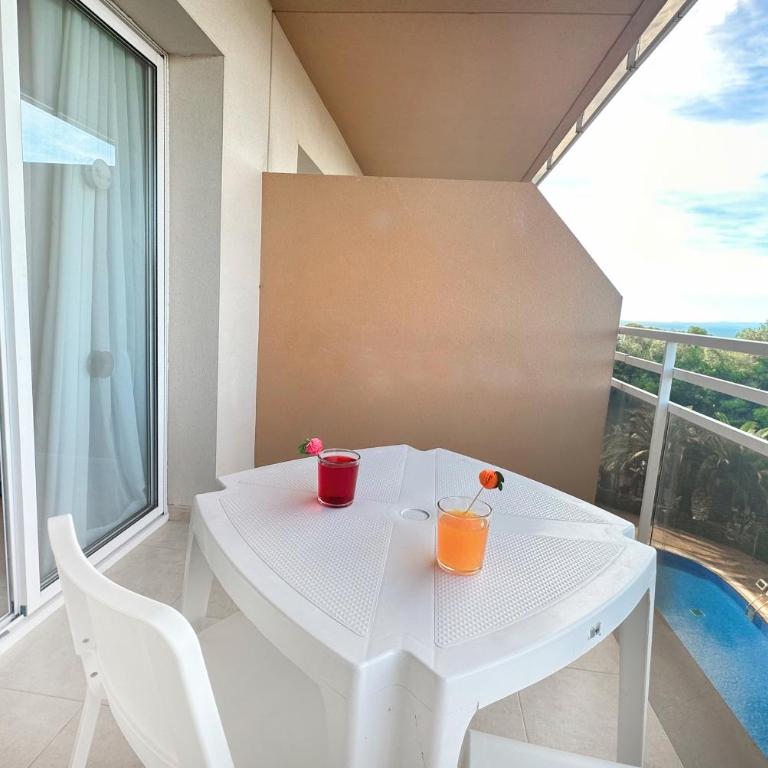 Aparthotel SunClub Salou - Apartamento de 1 dormitorio con vistas al mar - 4