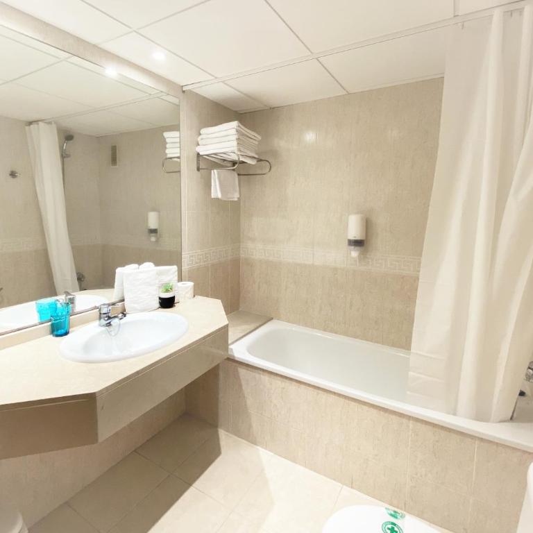 Aparthotel SunClub Salou - Apartamento de 1 dormitorio - 6