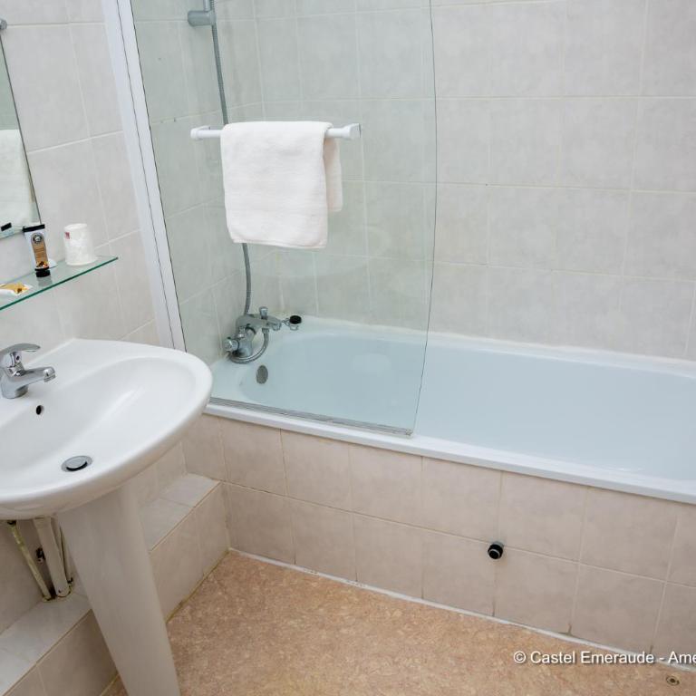 Appart'Hotel-Restaurant Castel Emeraude - Chambre Double - Vue sur Fleuve - 2