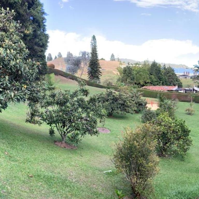 Hermosa Finca Villa Mercedes, Guarne. Plan familiar y amigos - Villa - 5