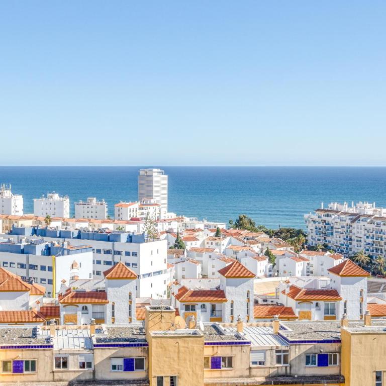 Hanami Puerto Blanco Sea Breeze & Stunning Views PB19 - Three-Bedroom Apartment - 20