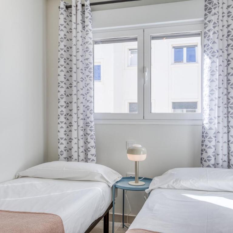 Hanami Puerto Blanco Sea Breeze & Stunning Views PB19 - Three-Bedroom Apartment - 10