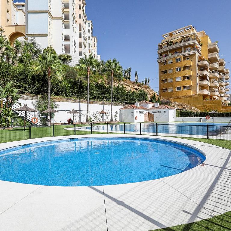 Hanami Puerto Blanco Sea Breeze & Stunning Views PB19 - Three-Bedroom Apartment - 32