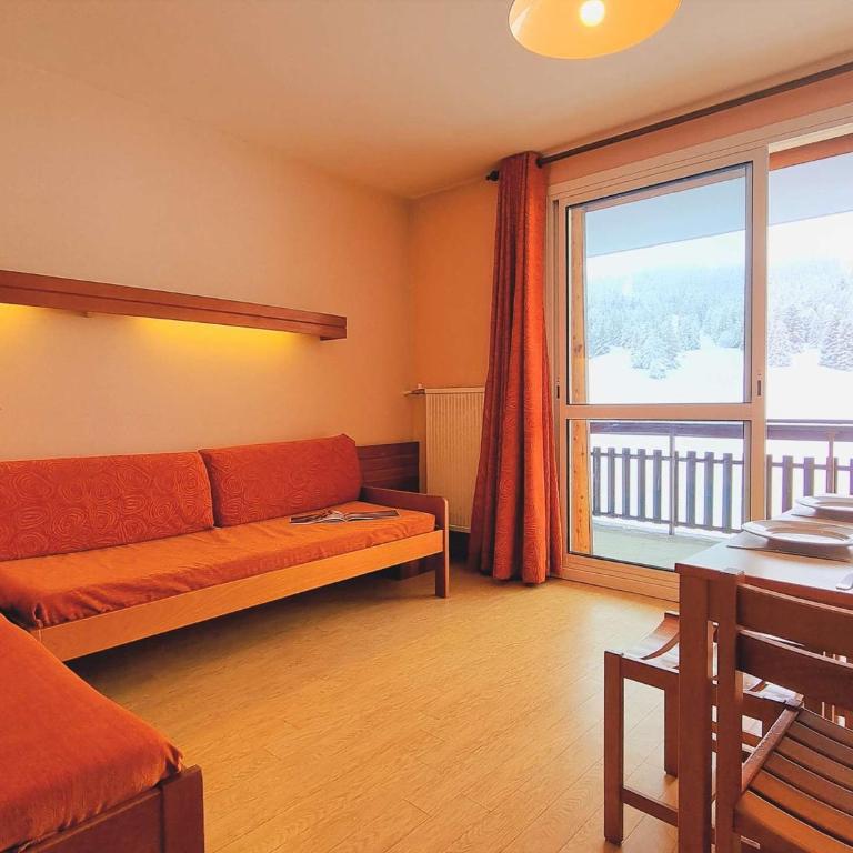 Studio - 4 pers, proche télésiège, animaux OK, WiFi gratuit - FR-1-525-266 - Apartment - 1