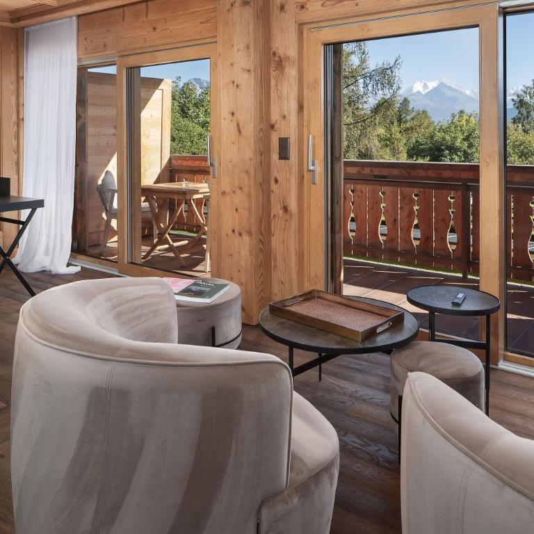 Aïda Hôtel & Spa - "Adults Only" Relais & Châteaux - Suite avec Balcon et Vue sur la Montagne - 4