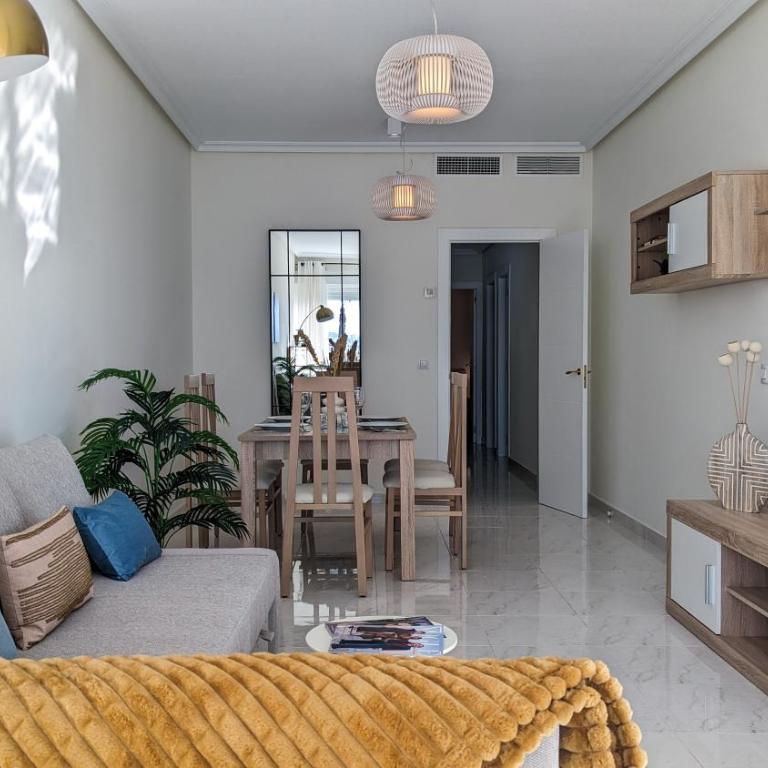 ROMANTIC beach apartment - Two-Bedroom Apartment - 8