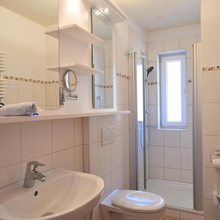 Gästehaus Landgraf - Apartment mit 1 Schlafzimmer und Balkon - 3