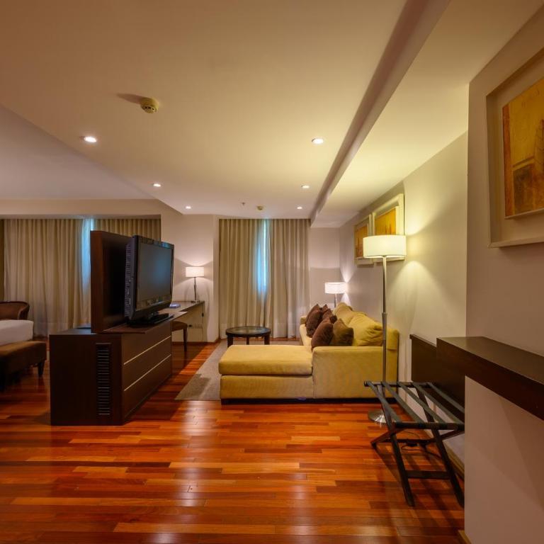 Orfeo Suites Cordoba - Suite Junior - 4