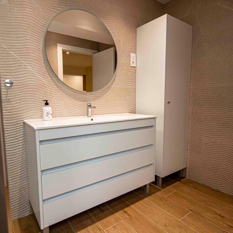 Apartamentos 1 Abril - Apartamento Deluxe - 9