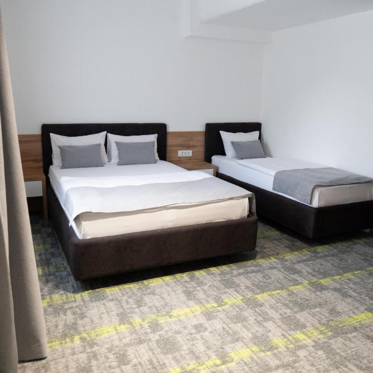 Hotel Grand - Deluks Trokrevetna Soba - 6