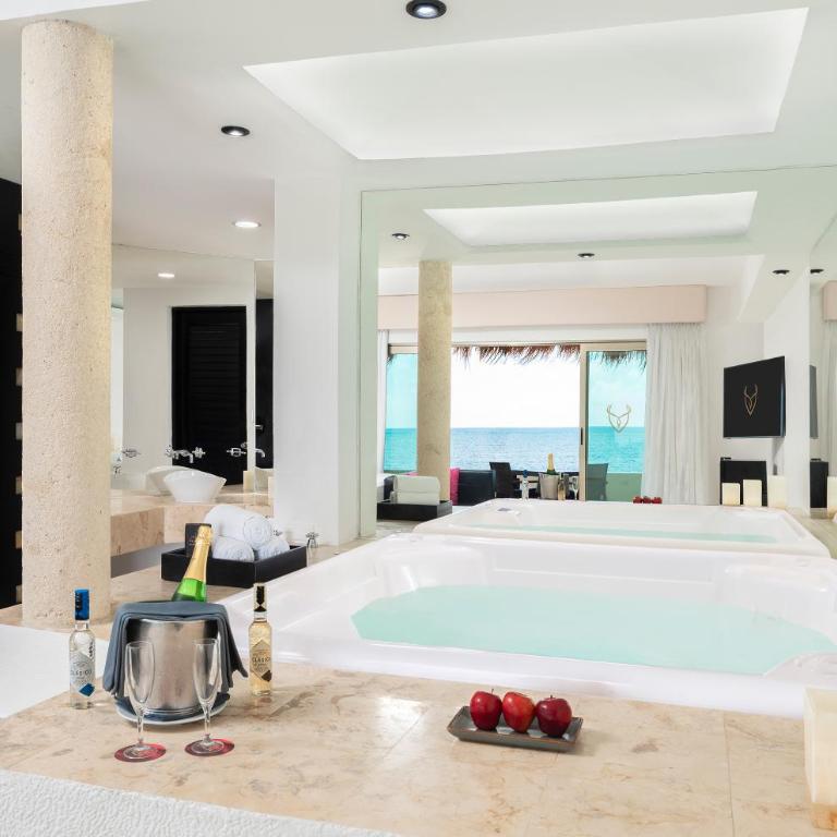 Desire Riviera Maya Resort All Inclusive, Exclusively for Couples - Passion Suite - 1