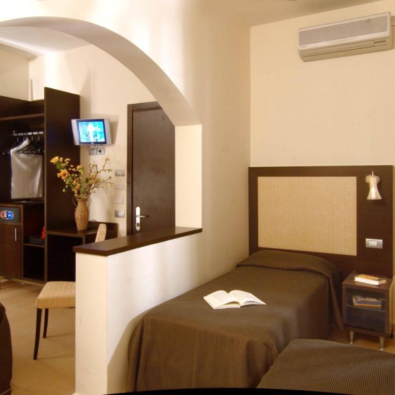 Hotel Dei Mille - Camera Quadrupla Standard - 2