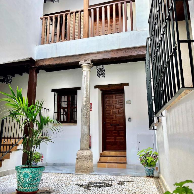 SUITES CASA DE LAS COLUMNAS - Family Studio - 1
