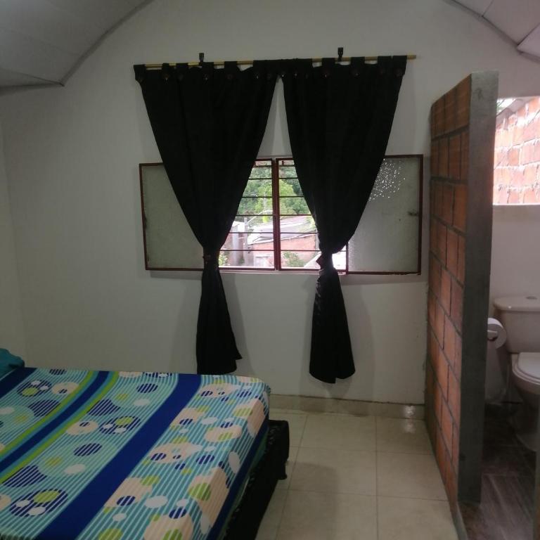 Casa lowcost relajación total! - Family Room - 2