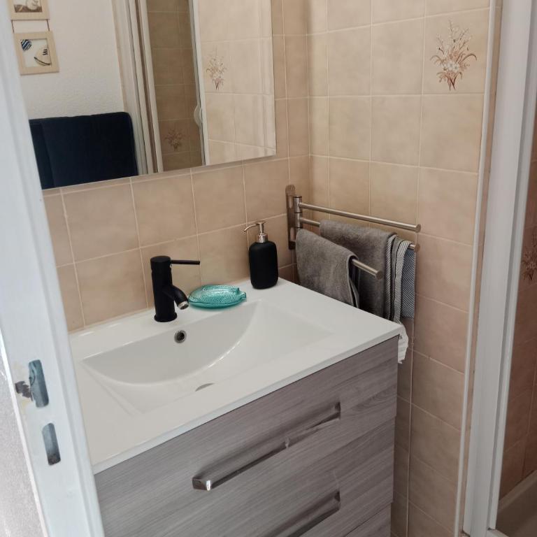 Superbe appartement avec vue sur la mer et port - Appartement 1 Chambre - 15