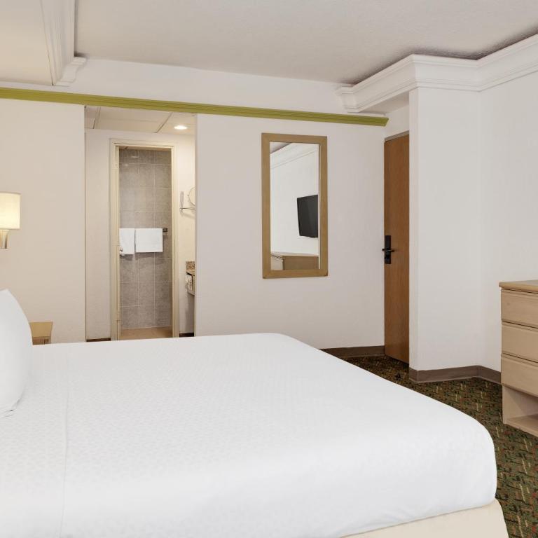 Hotel Monterrey Macroplaza - Executive Double Room - 3