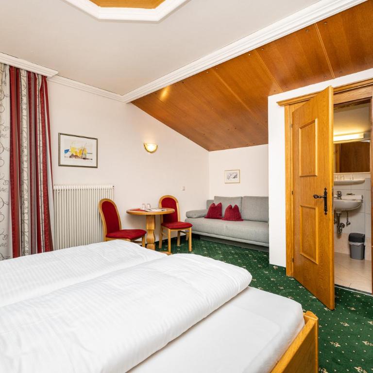 Pension Kreuzer - Double Room with Balcony - 3