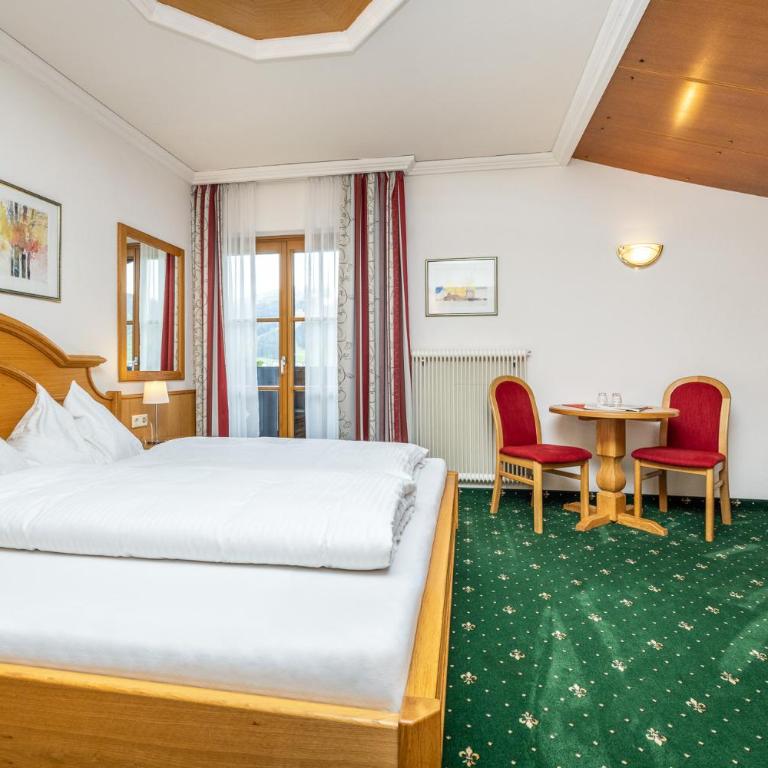 Pension Kreuzer - Double Room with Balcony - 2
