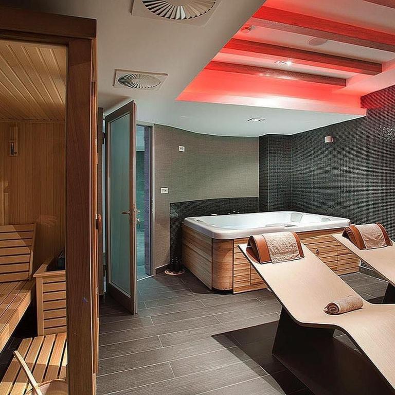 Apartman 109 LUX u sklopu hotela Vucko Jahorina private host - Two-Bedroom Apartment - 6