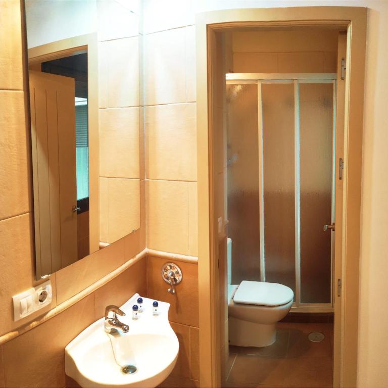 Apartamento Familiar Juramento - Two-Bedroom Apartment - 11