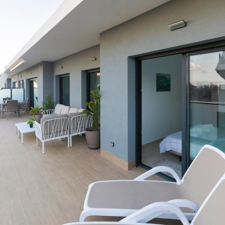 Apartment in Gran Alacant with Sea View, AC, pool - Three-Bedroom Apartment - 13