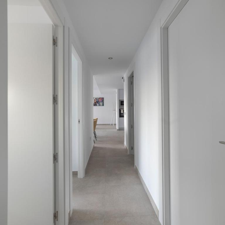 Apartment in Gran Alacant with Sea View, AC, pool - Three-Bedroom Apartment - 38
