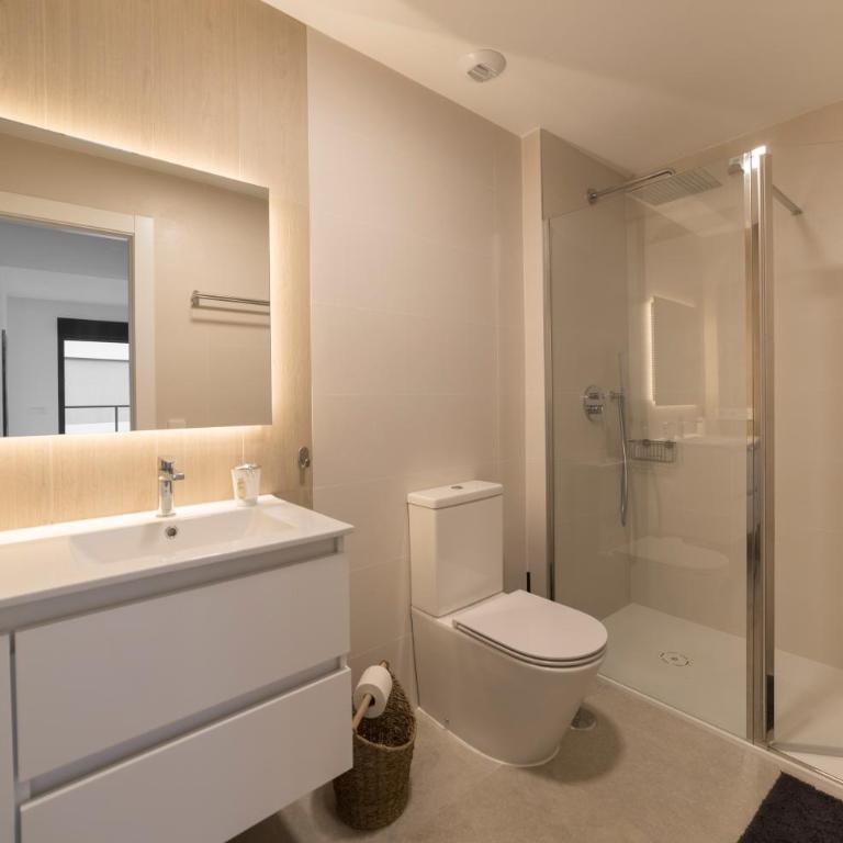 Apartment in Gran Alacant with Sea View, AC, pool - Three-Bedroom Apartment - 40