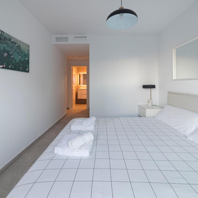 Apartment in Gran Alacant with Sea View, AC, pool - Three-Bedroom Apartment - 30