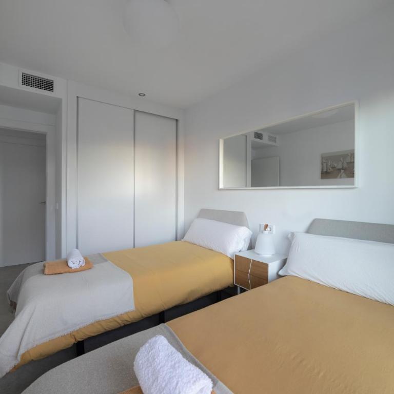 Apartment in Gran Alacant with Sea View, AC, pool - Three-Bedroom Apartment - 29