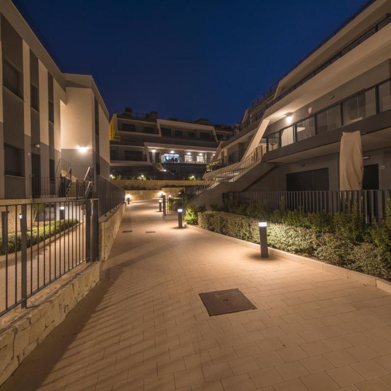 Apartment in Gran Alacant with Sea View, AC, pool - Three-Bedroom Apartment - 17