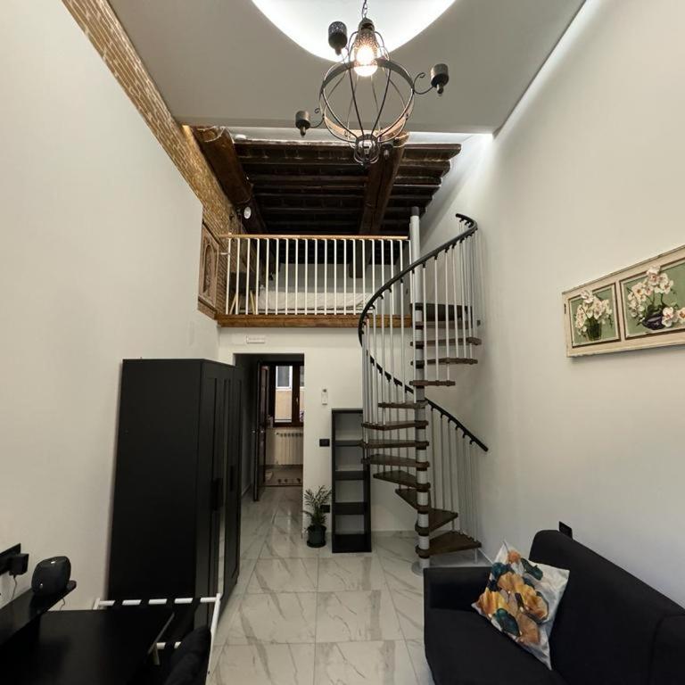 Venus Two-Floored Stylish Apartment in the City Center - Monolocale King con Divano-Letto - 1