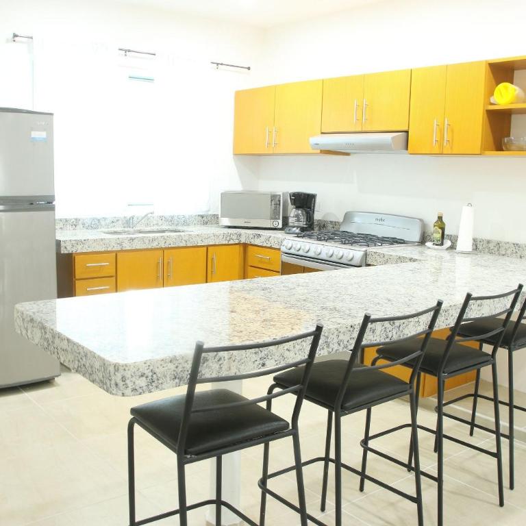 Edifico con departamentos amplios cerca de la playa - Apartment with Balcony - 15