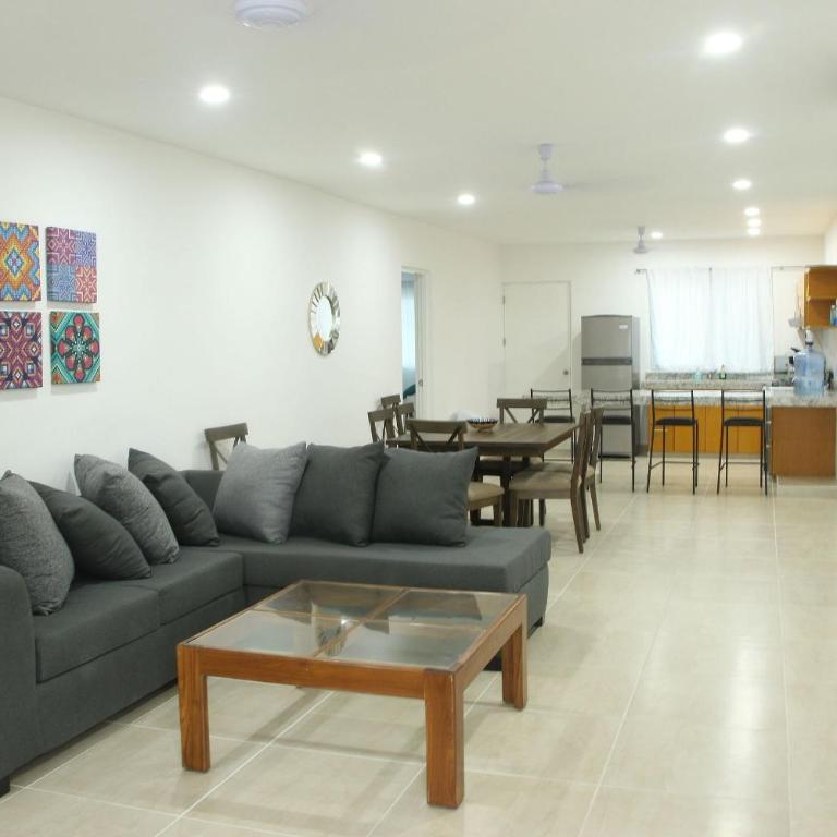 Edifico con departamentos amplios cerca de la playa - Apartment with Balcony - 19