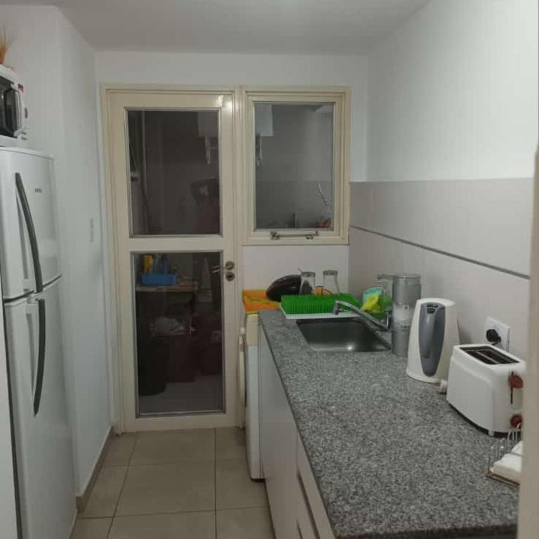 DEPTO 2 Y 62 CON COCHERA PROPIA - Apartamento de 1 dormitorio - 8