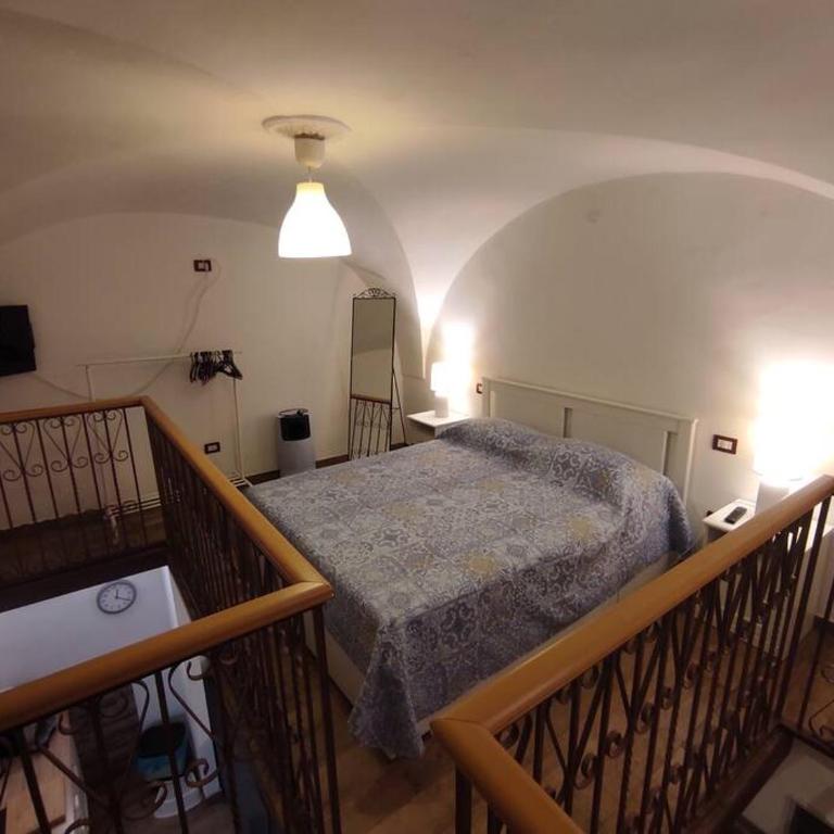 Beautiful Bari - One-Bedroom Apartment - 3