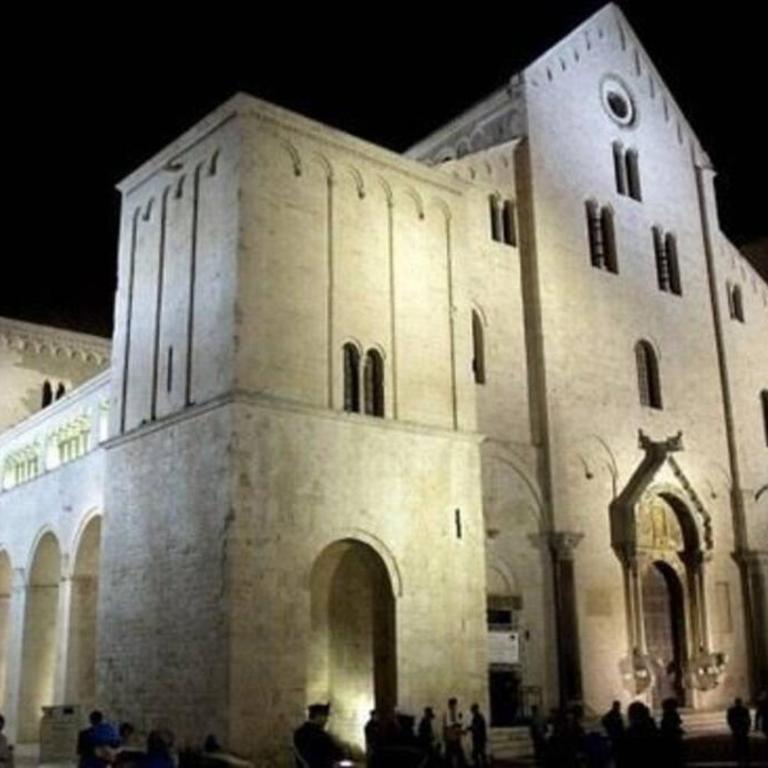 Beautiful Bari - One-Bedroom Apartment - 8