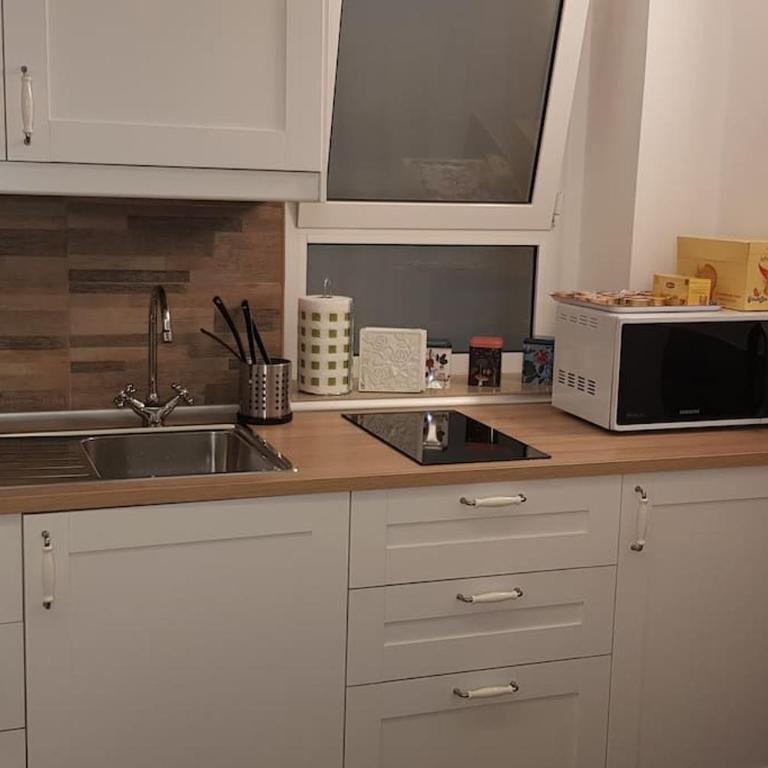 Beautiful Bari - One-Bedroom Apartment - 12