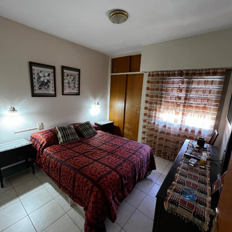 ALQUILO DEPTO AMUEBLADO 2 DORMITORIOS EN MICROCENTRO - Apartamento de 2 dormitorios - 1