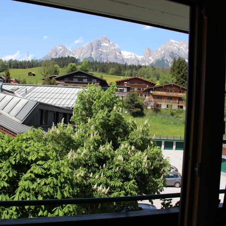 moser-HOCHKÖNIG Genuss Wirtshaus Hotel - Standard Doppelzimmer mit Bergblick - 2