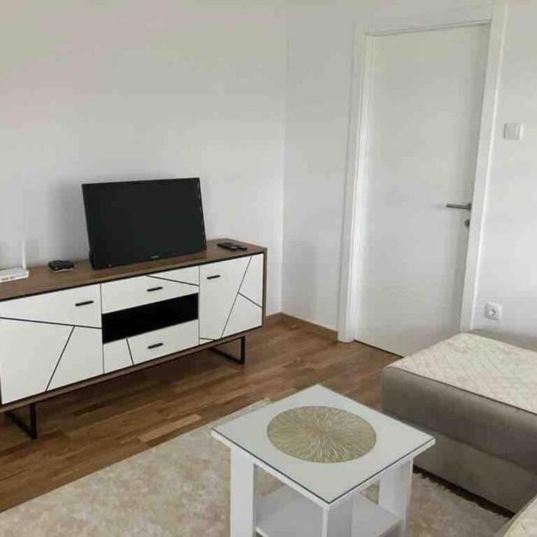 Apartman Vrbas 1 + Podzemna garaza - Two-Bedroom Apartment - 7