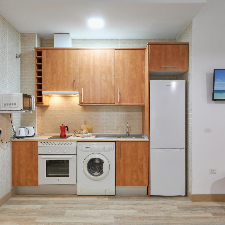 Victoria Urbanite - Studio - 6