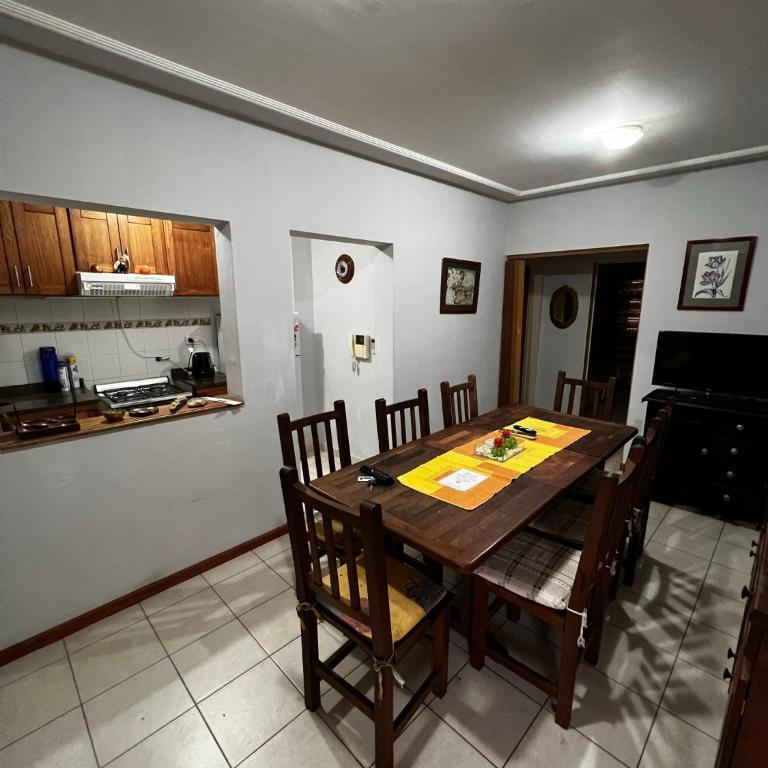 ALQUILO DEPTO AMUEBLADO 2 DORMITORIOS EN MICROCENTRO - Apartamento de 2 dormitorios - 4