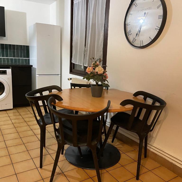 014 CHIC & COSY GRAND APPART DUPLEX 76m2 WIFI SMART TV NETFLIX ET VUE PANORAMIQUE - Appartement 3 Chambres - 11