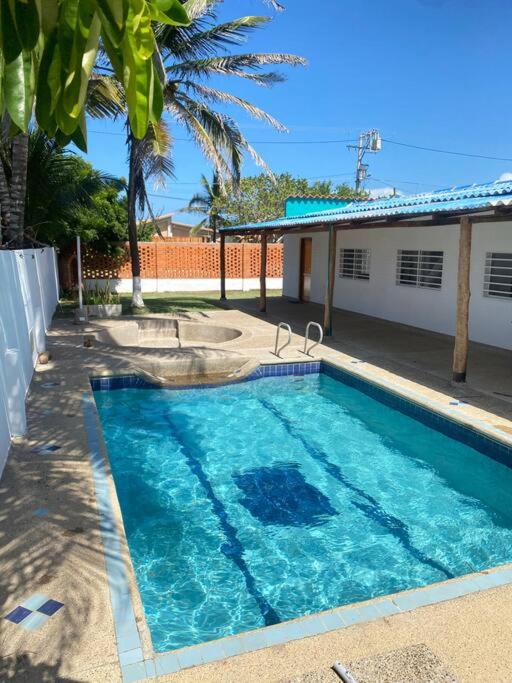Cabaña con piscina y Cerca al mar VILLA CONEJO - Casa de 3 dormitorios - 49