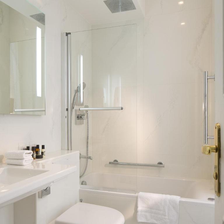 Académie Hôtel Saint Germain - Chambre Double de Luxe avec Baignoire Spa - 4